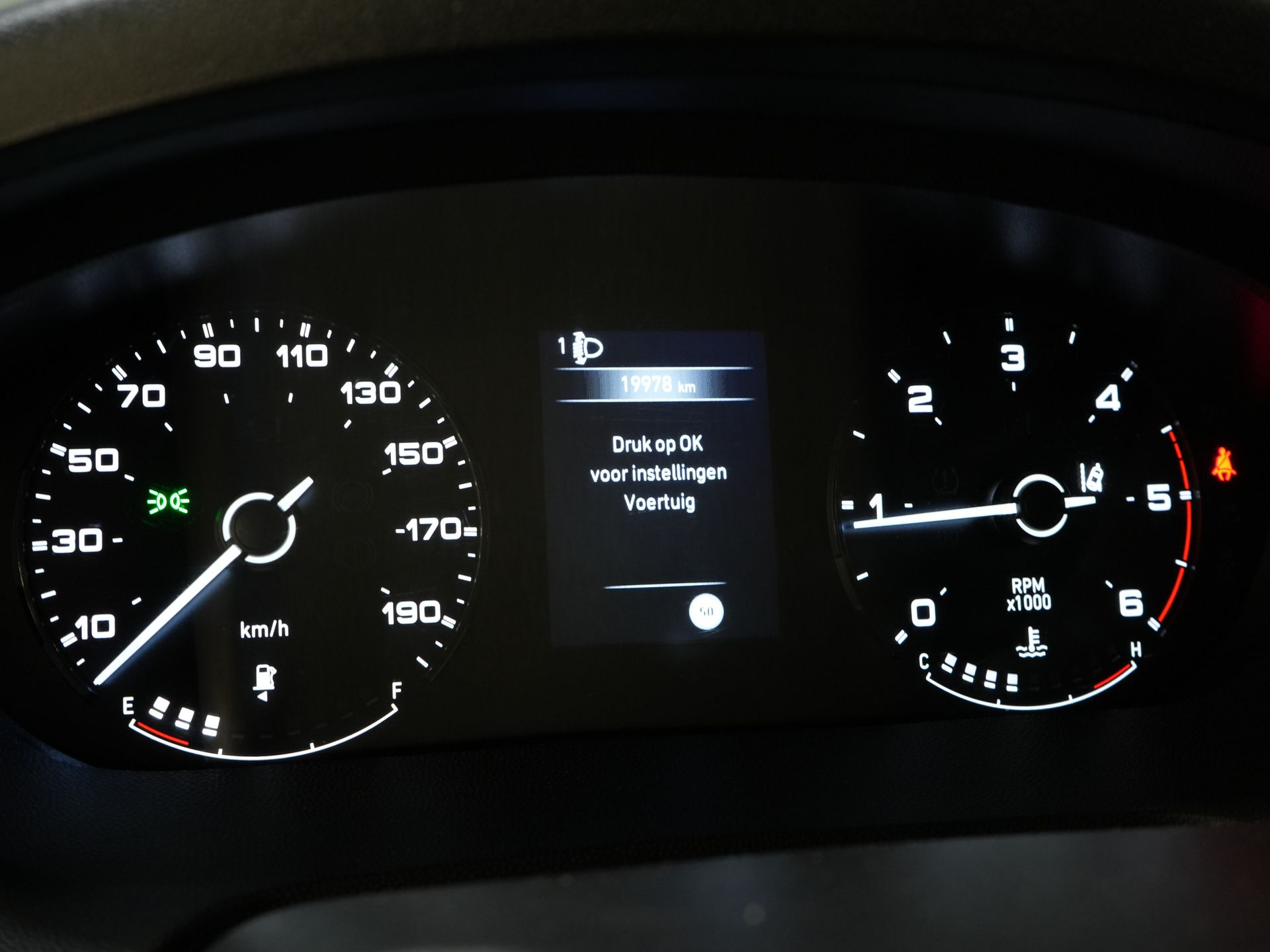 Peugeot Boxer Bestelbus 2.2 HDi L2H2 LED/ Carplay/ Climate/ Navi/ Camera/ Cruise/ PDC