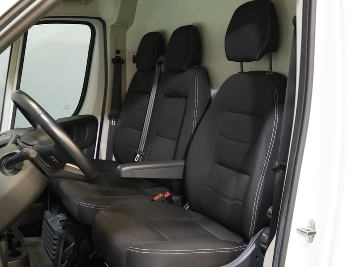 Peugeot Boxer Bestelbus 2.2 HDi L2H2 LED/ Carplay/ Climate/ Navi/ Camera/ Cruise/ PDC