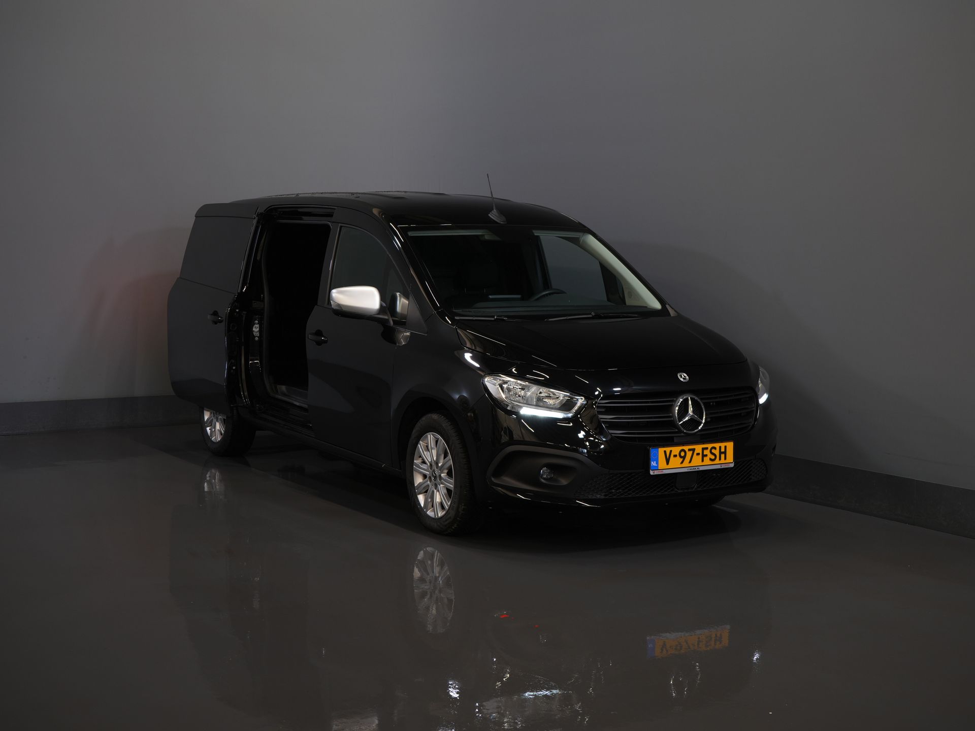 Mercedes-Benz Citan Van 110 CDI Aut. L2 NL Auto/ Carplay/ Cruise/ Camera/ Towbar/ Airco/ LMV