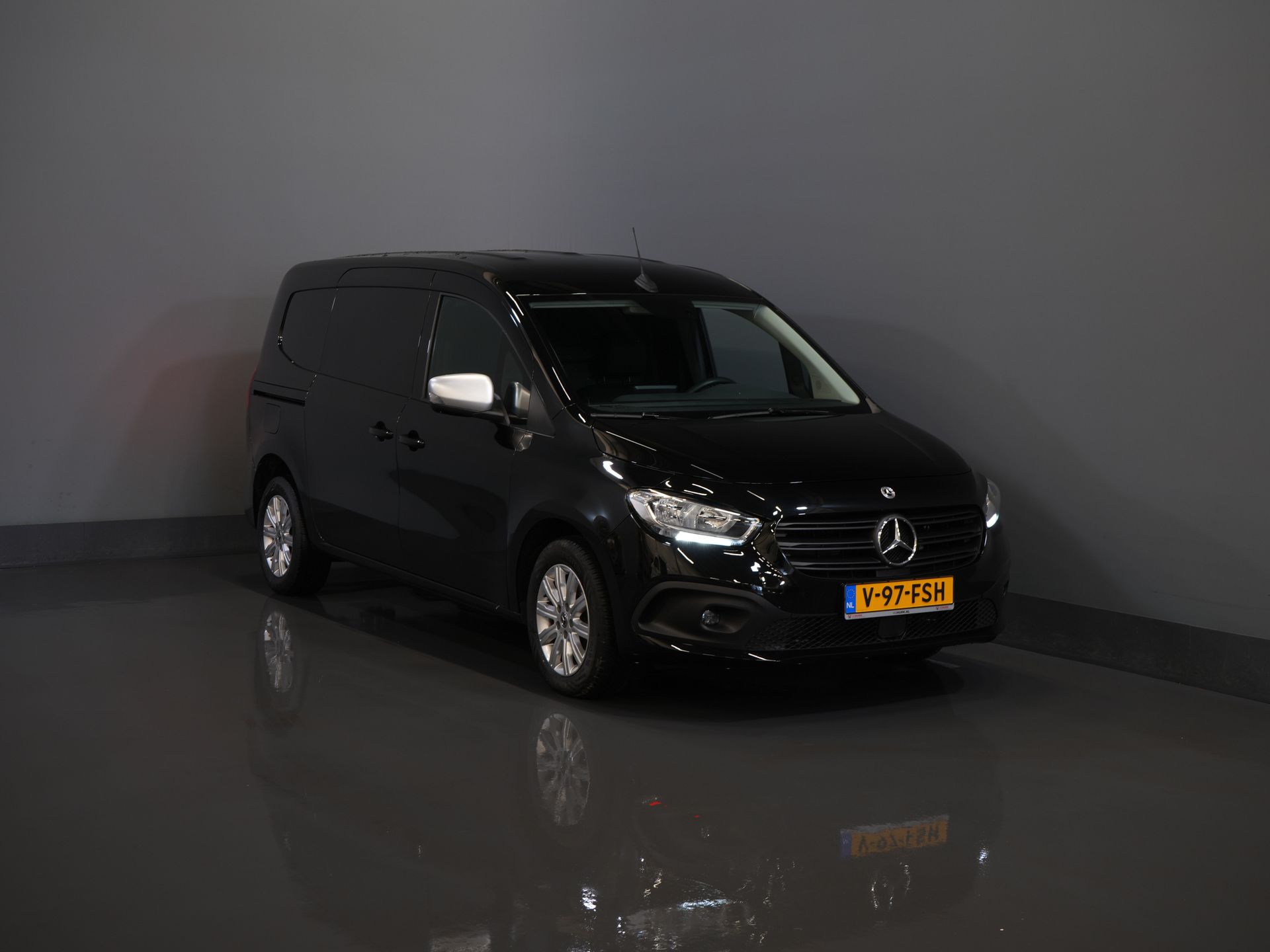 Mercedes-Benz Citan Van 110 CDI Aut. L2 NL Auto/ Carplay/ Cruise/ Camera/ Towbar/ Airco/ LMV