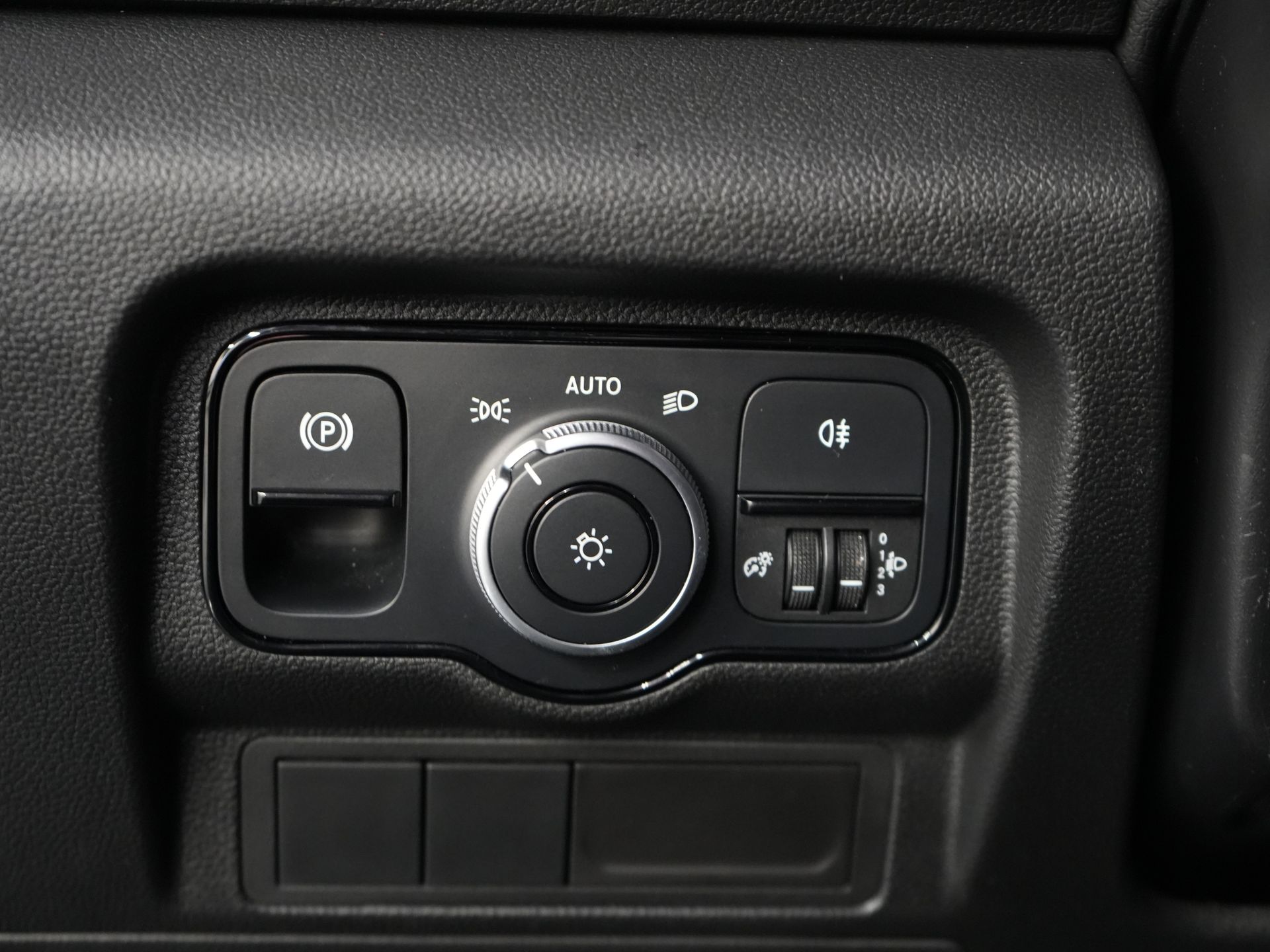 Mercedes-Benz Citan Van 110 CDI Aut. L2 NL Auto/ Carplay/ Cruise/ Camera/ Towbar/ Airco/ LMV