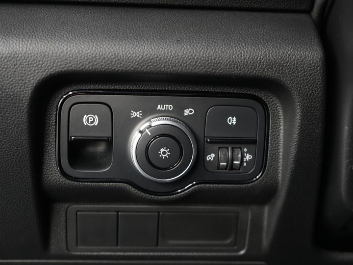 Mercedes-Benz Citan Van 110 CDI Aut. L2 NL Auto/ Carplay/ Cruise/ Camera/ Towbar/ Airco/ LMV