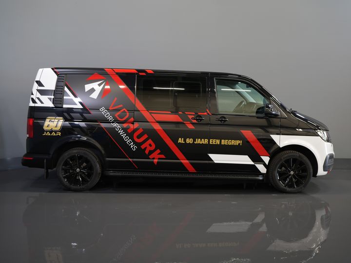 Volkswagen Transporter Van T6.1 2.0 TDI 150 hp DSG Aut. L2 DC Double Cab (DEMO) BPM FREE ! Adapt. Cruise/ 2.5t Towbar/ NAVI/ Carplay/ PDC/ LMV/ Airco