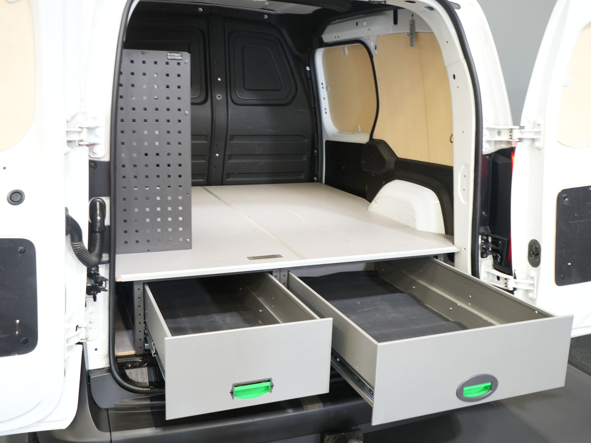 Mercedes-Benz Citan Van 110 CDI Aut. 2x Schiebetür/ Innenraum/ Sitzheizung/ Carplay/ Kamera/ Cruise/ Abschlepphaken/ Klimatisierung