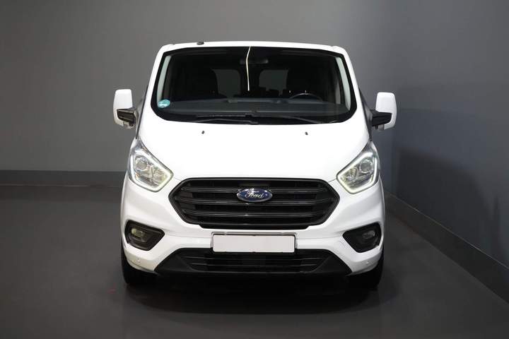 Ford Transit Custom Personentransporter 2.0 TDCI 130 PS L2 € 33.207 inkl. MwSt./BPM Combi/ Kombi/ Cruise/ Kamera/ PDC V+A/ Airco