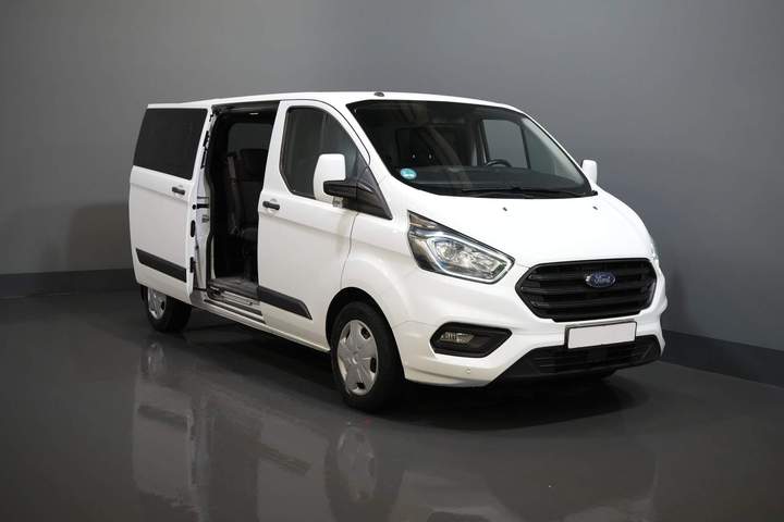 Ford Transit Custom Personentransporter 2.0 TDCI 130 PS L2 € 33.207 inkl. MwSt./BPM Combi/ Kombi/ Cruise/ Kamera/ PDC V+A/ Airco
