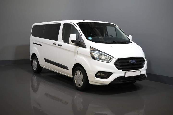 Ford Transit Custom Personentransporter 2.0 TDCI 130 PS L2 € 33.207 inkl. MwSt./BPM Combi/ Kombi/ Cruise/ Kamera/ PDC V+A/ Airco