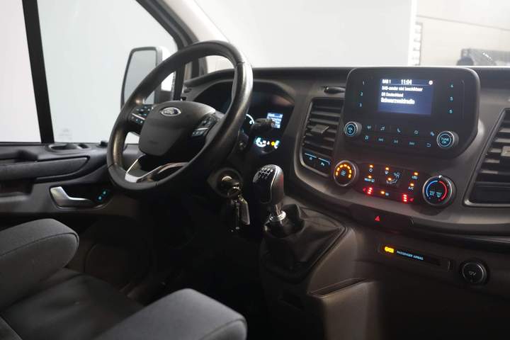 Ford Transit Custom Personentransporter 2.0 TDCI 130 PS L2 € 33.207 inkl. MwSt./BPM Combi/ Kombi/ Cruise/ Kamera/ PDC V+A/ Airco