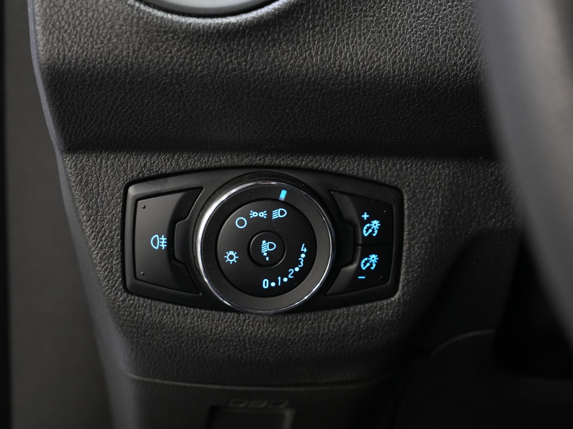 Ford Transit Courier Furgoneta 1.0 BENZINE 100 CV Concesionario Revisado/ Airco/ DAB/ Bluetooth