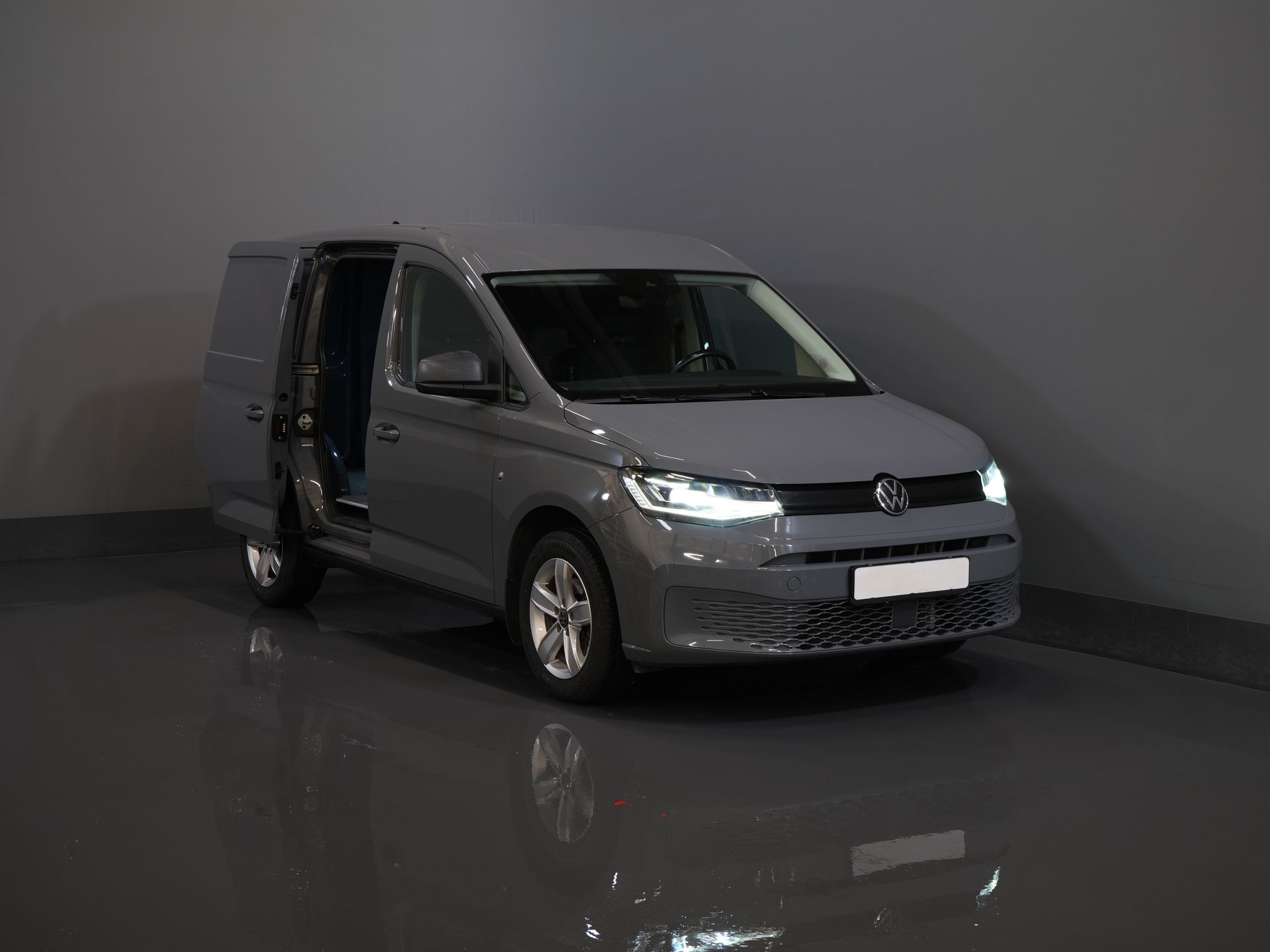 Volkswagen Caddy Cargo Van 2.0 TDI 125 ch BPM GRATUIT ! LED/ Carplay/ Sièges / Croisière/ Airco/ Caméra/ PDC/ LMV/ Attelage
