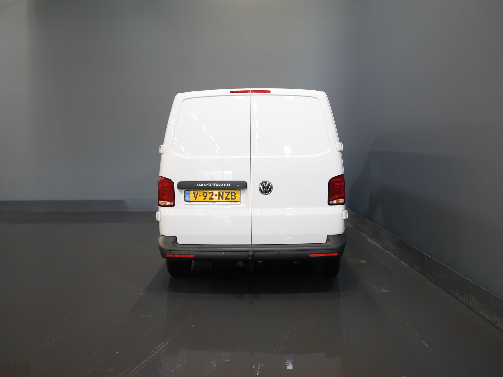 Volkswagen Transporter Van 2.0 TDI 150 KM DSG Aut. L2 Carplay/ 2x drzwi przesuwne/ Ogrzewanie siedzeń/ Airco/ Cruise/ PDC V+A/ Hak holowniczy