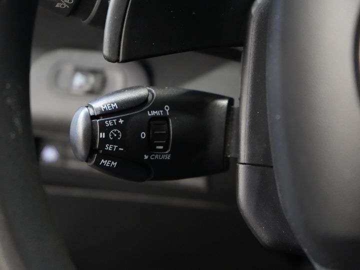 Toyota PROACE CITY Van 1.2 Turbo 130 CP Aut. BENZINE 3Pers./ Încălzire scaune/ Climă/ Keyless/ Carplay/ Cruise/ PDC/ Towbar