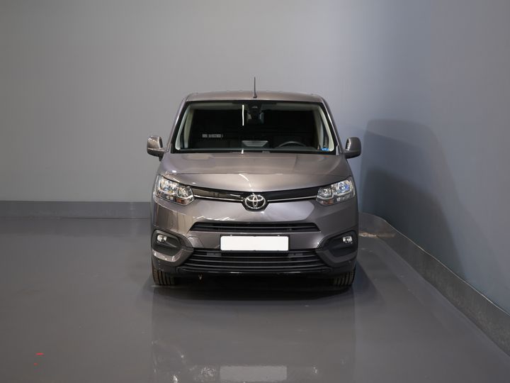 Toyota PROACE CITY Van 1.2 Turbo 130 CP Aut. BENZINE 3Pers./ Încălzire scaune/ Climă/ Keyless/ Carplay/ Cruise/ PDC/ Towbar