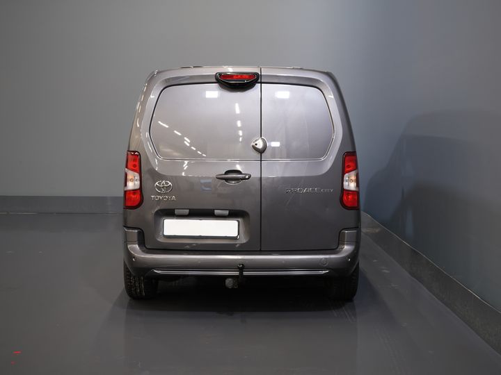 Toyota PROACE CITY Van 1.2 Turbo 130 CP Aut. BENZINE 3Pers./ Încălzire scaune/ Climă/ Keyless/ Carplay/ Cruise/ PDC/ Towbar