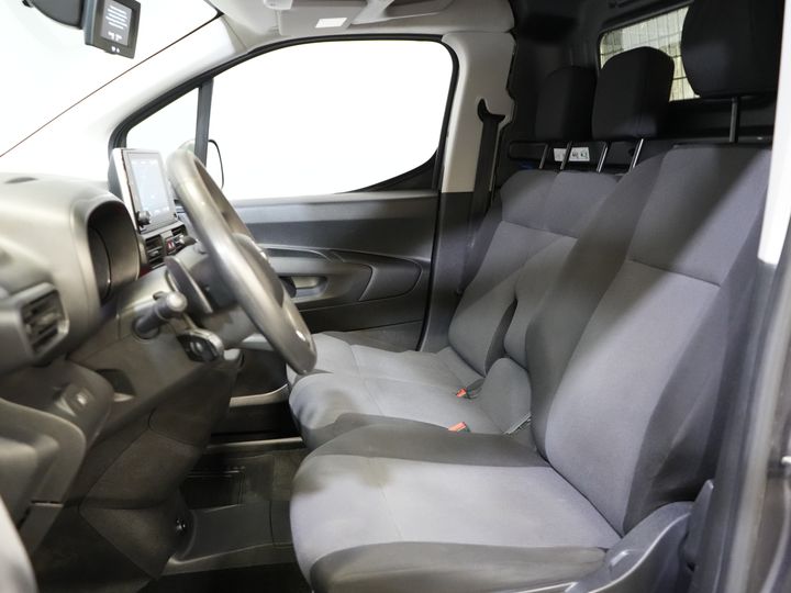 Toyota PROACE CITY Van 1.2 Turbo 130 KM Aut. BENZYNA 3OS./ Ogrzewanie foteli/ Klimatyzacja/ Keyless/ Carplay/ Cruise/ PDC/ Hak holowniczy