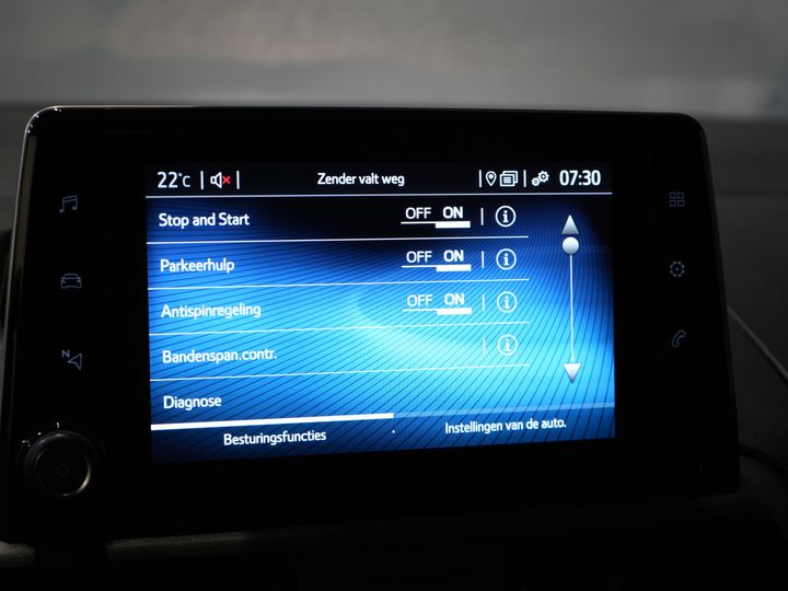 Toyota PROACE CITY Van 1.2 Turbo 130 KM Aut. BENZYNA 3OS./ Ogrzewanie foteli/ Klimatyzacja/ Keyless/ Carplay/ Cruise/ PDC/ Hak holowniczy