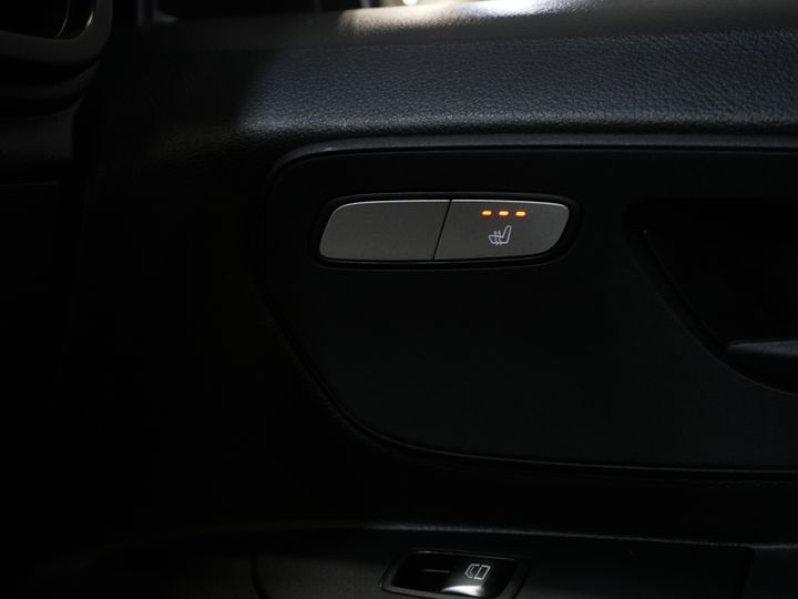 Mercedes-Benz Vito Bestelbus 119 CDI Aut. L3 LED/ 2.5t Trekverm./ 270Gr.Deuren/ Stoelverw./ Carplay/ Camera/ Trekhaak/ Cruise/ PDC/ DAB