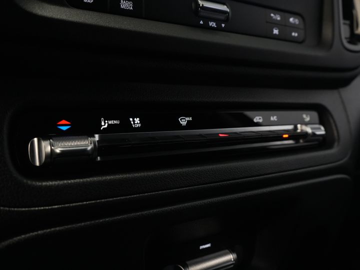 Mercedes-Benz Vito Bestelbus 119 CDI Aut. L3 LED/ 2.5t Trekverm./ 270Gr.Deuren/ Stoelverw./ Carplay/ Camera/ Trekhaak/ Cruise/ PDC/ DAB