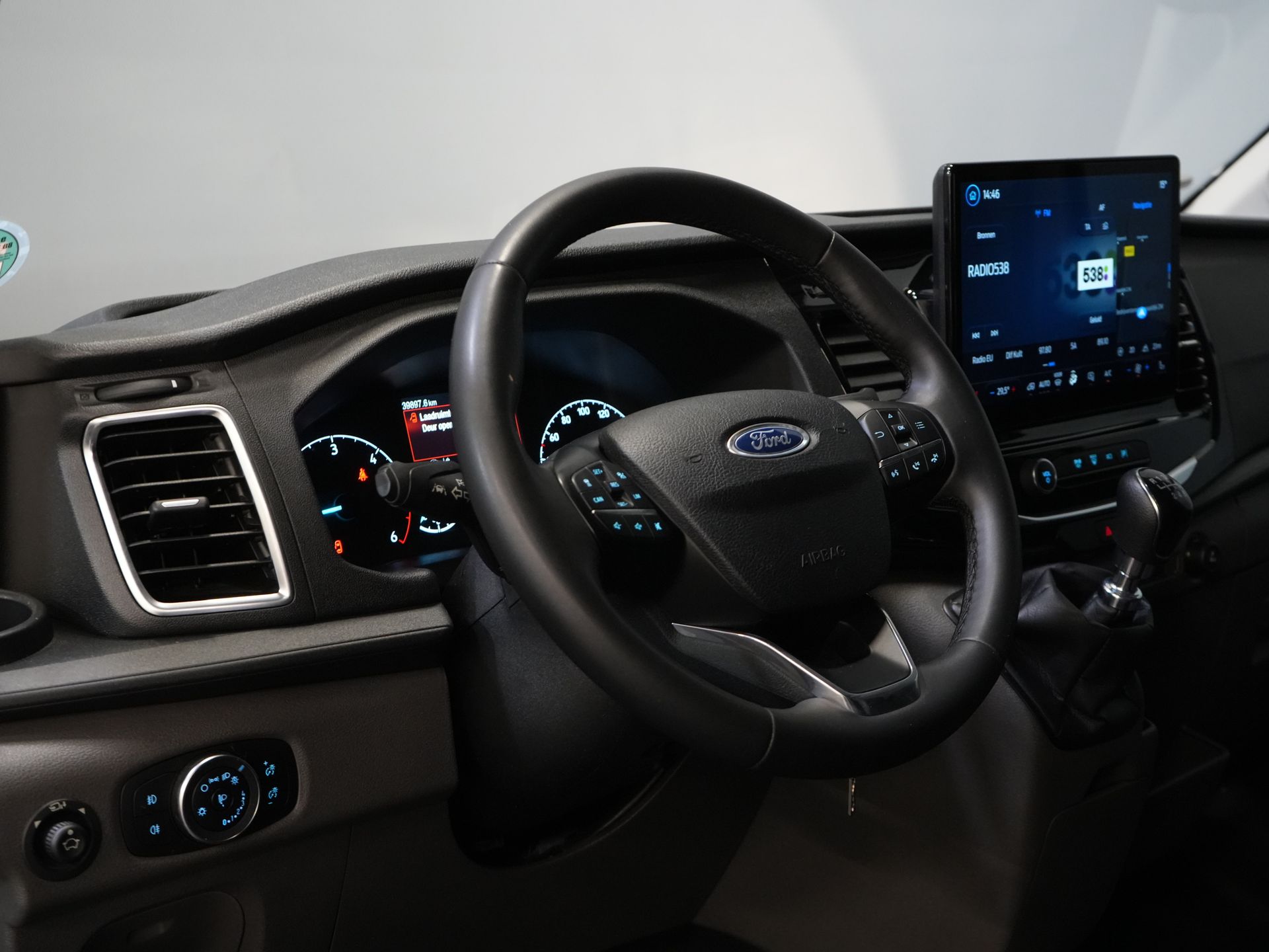 Ford Transit Bestelbus 350 2.0 TDCI 130 pk L3H3 Adapt.Cruise/ 360 Camera/ 270Gr.Deuren/ Stoelverw./ Navi/ Carplay/ PDC/ Climate