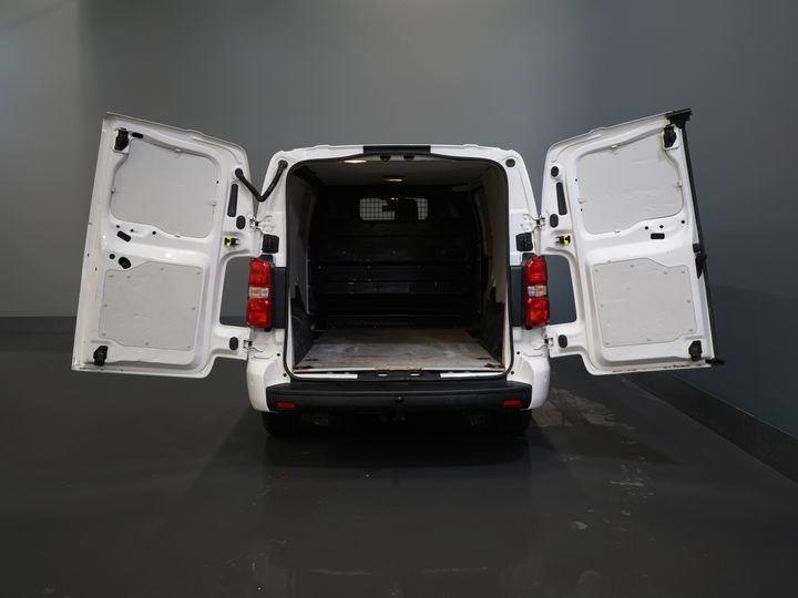 Toyota ProAce Worker Bestelbus 2.0 Aut. L2 Adapt.Cruise/ Headup/ Standkachel/ Stoelverw/ Keyless/ Carplay/ Navi/ Camera/ PDC/ LMV/ Climate/ Trekhaak