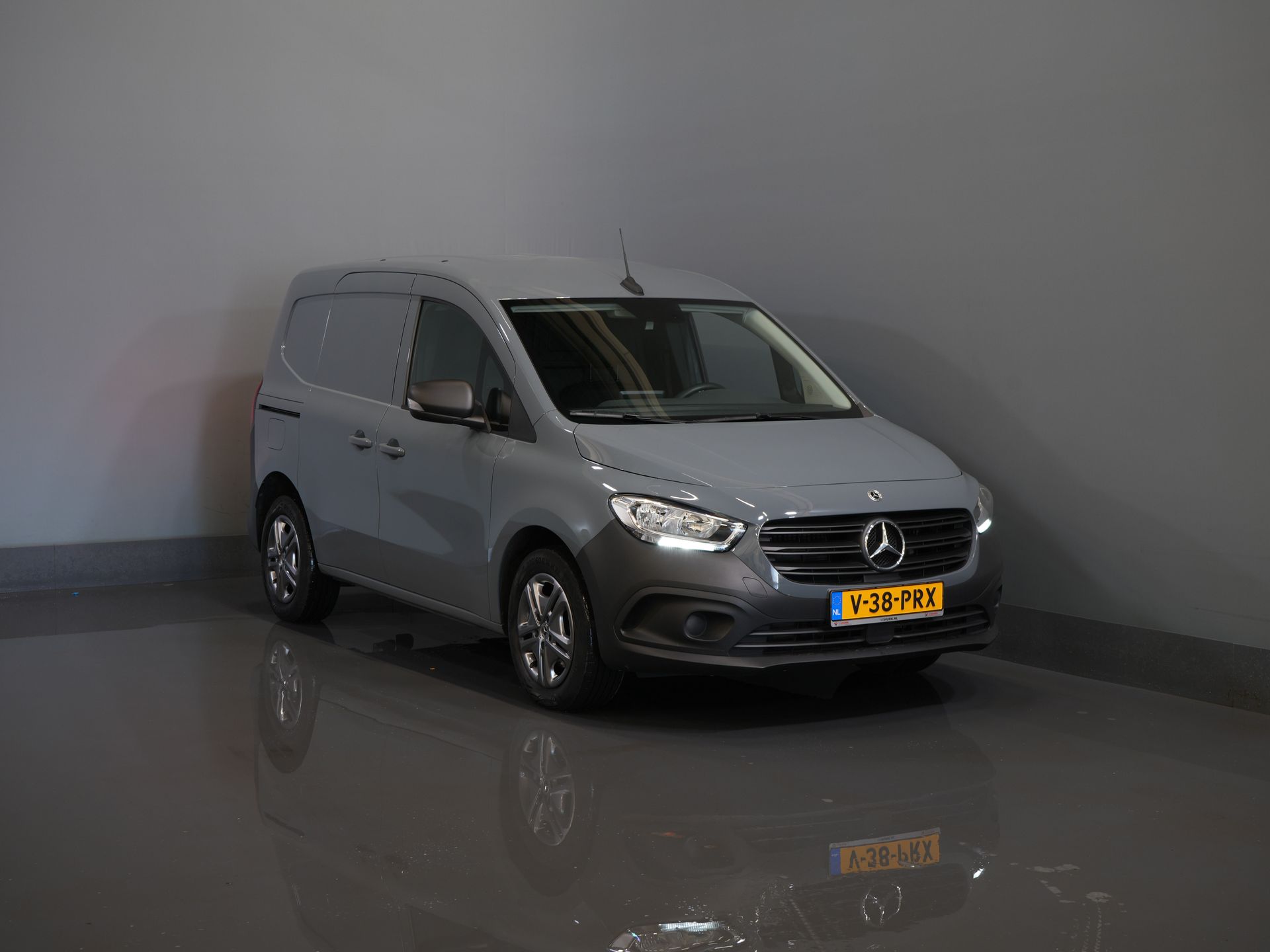 Mercedes-Benz Citan Bestelbus 110 CDI Aut. Stoelverw./ Carplay/ Cruise/ Camera/ Trekhaak/ DAB