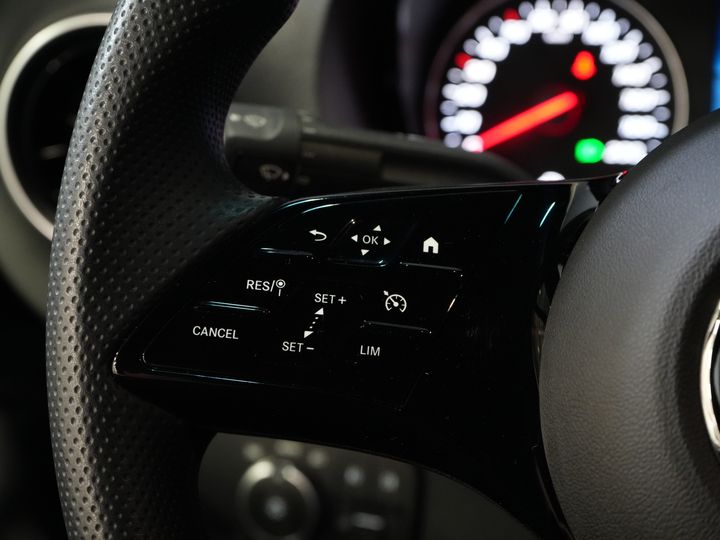 Mercedes-Benz Sprinter Van 317 CDI авт. L2H2 LED/ Сидіння тверд./ Гев.стілець/ 270гр.доп.обладнання/ Навігатор/ Камера/ PDC/ Круїз/ Airco