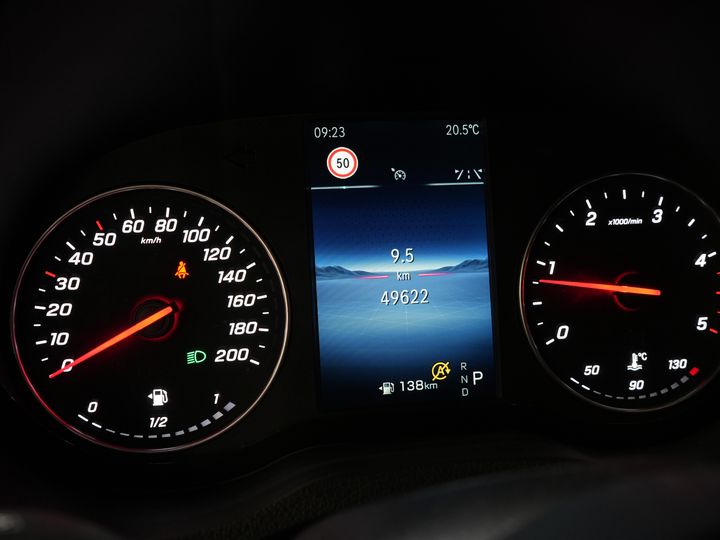 Mercedes-Benz Sprinter Van 317 CDI авт. L2H2 LED/ Сидіння тверд./ Гев.стілець/ 270гр.доп.обладнання/ Навігатор/ Камера/ PDC/ Круїз/ Airco
