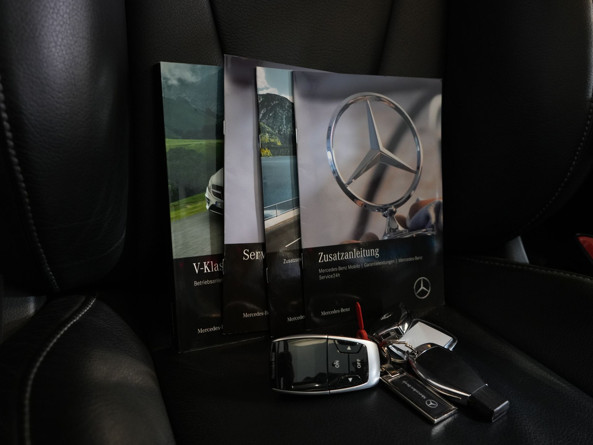 Mercedes-Benz V-Klasse Van 300d Aut. XL L3 Avantgarde Edition DC Double Cab BPM FREE! 2xElek.Schiebetür/ Leder/ LED/ Standkachel/ Carplay/ Afn.Trekhaak/