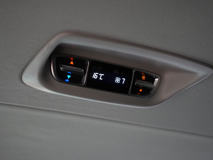 Mercedes-Benz V-Klasse Van 300d Aut. XL L3 Avantgarde Edition DC Double Cab BPM FREE! 2xElek.Schiebetür/ Leder/ LED/ Standkachel/ Carplay/ Afn.Trekhaak/