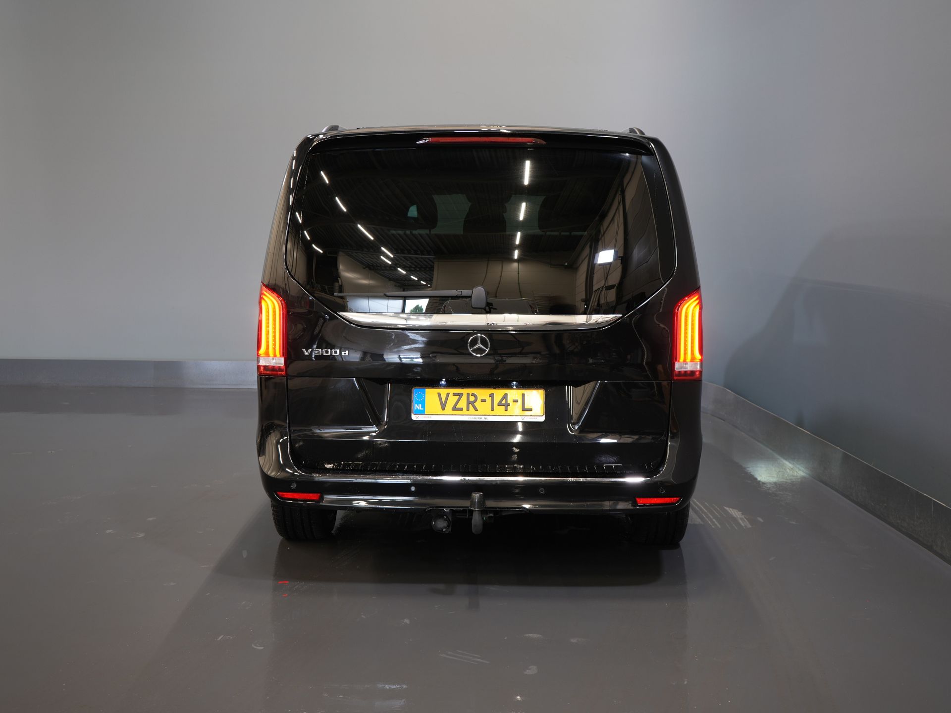 Mercedes-Benz Classe V Furgone 300d Aut. XL L3 Avantgarde Edition DC Doppia Cabina BPM GRATIS! 2xElek.Slidingdoor/ Pelle/ LED/ Standkachel/ Carplay/ Afn.Trekhaak/