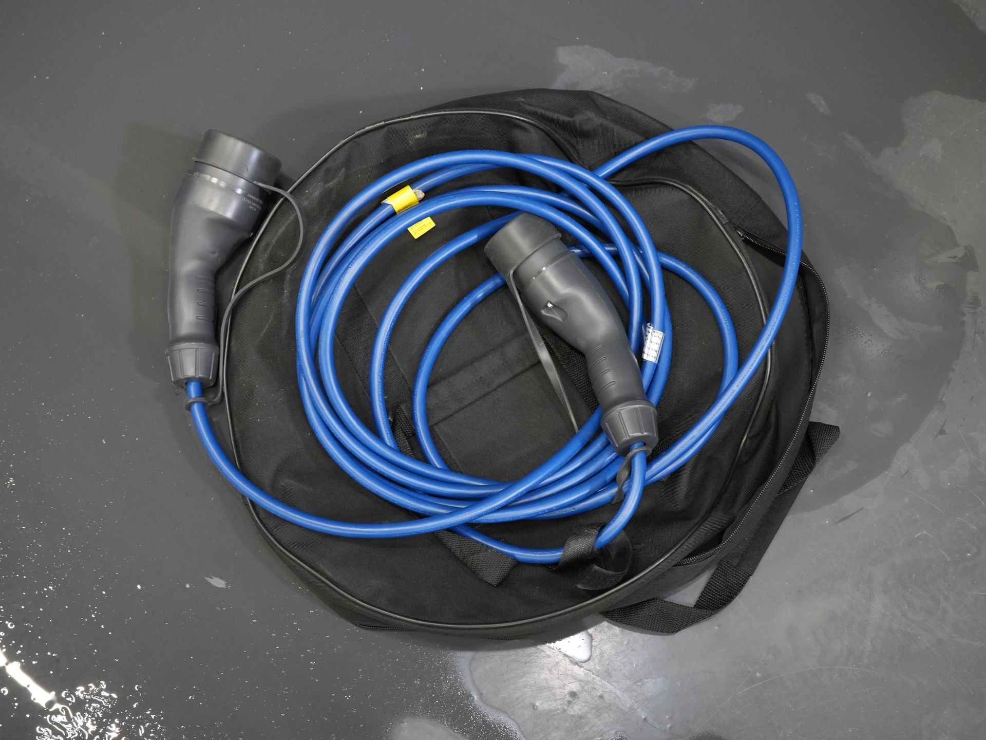 Ford Kuga SUV 2.5 PHEV 225 pk ST-Line LED/ Head-Up/ Adapt.cruise/ Standkachel/ Keyless/ Elek.klep/ Stoelverw/ Stuurverw./ Carplay/ Navi/ Clima