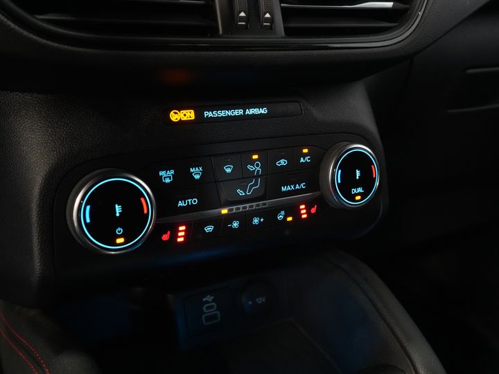 Ford Kuga SUV 2.5 PHEV 225 pk ST-Line LED/ Head-Up/ Adapt.cruise/ Standkachel/ Keyless/ Elek.klep/ Stoelverw/ Stuurverw./ Carplay/ Navi/ Clima