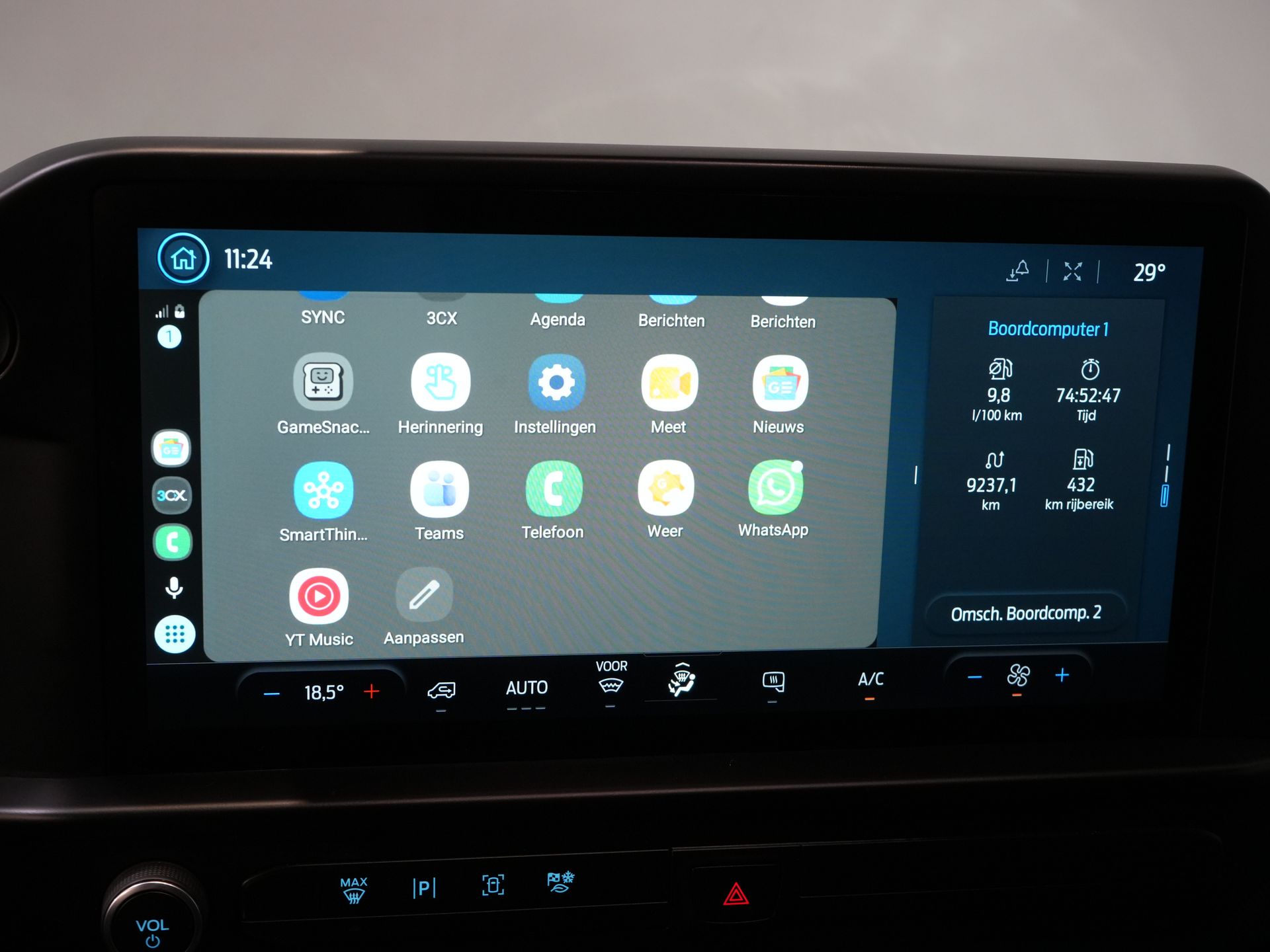 Ford Transit Custom Bestelbus 2.0 TDCI 136 pk L2 Trend LED/ Carplay/ Camera/ Climate/ PDC/ Cruise