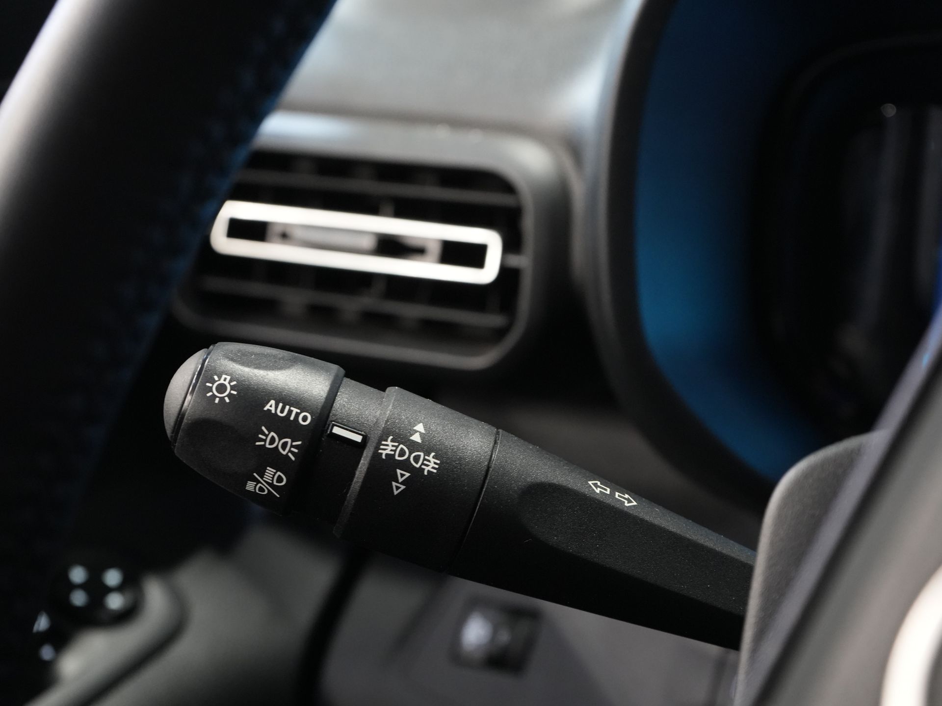 Citroën E-Berlingo Furgón 50 kWh 335 km WLTP L2 2x Puerta corredera/ Cargador rápido/ 3 Pers./ Llave/ Adapt.Cruise/ Navi/ Carplay/ Cámara/ LMV/ PDC/ Airco