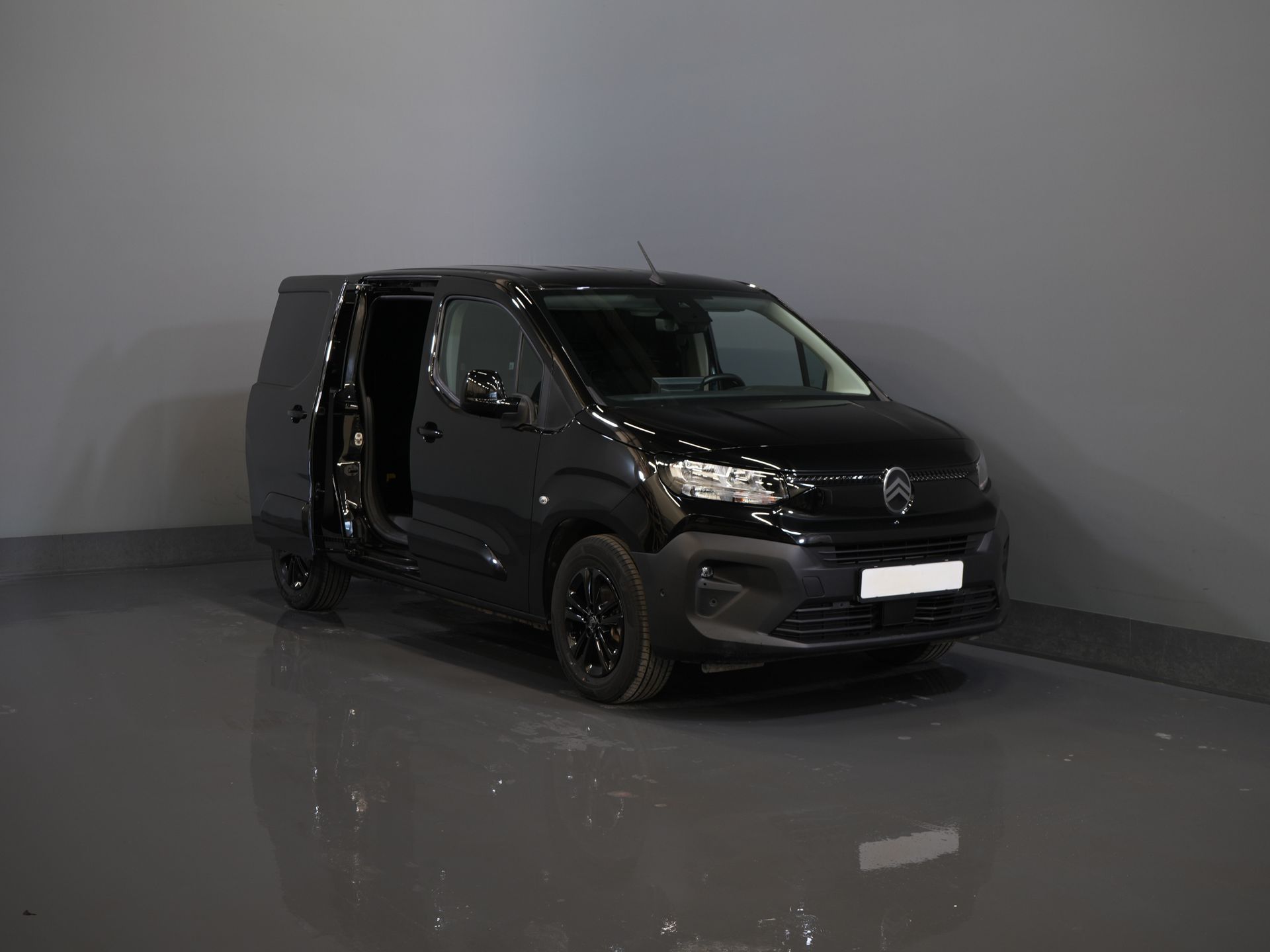 Citroën E-Berlingo Furgón 50 kWh 335 km WLTP L2 2x Puerta corredera/ Cargador rápido/ 3 Pers./ Llave/ Adapt.Cruise/ Navi/ Carplay/ Cámara/ LMV/ PDC/ Airco