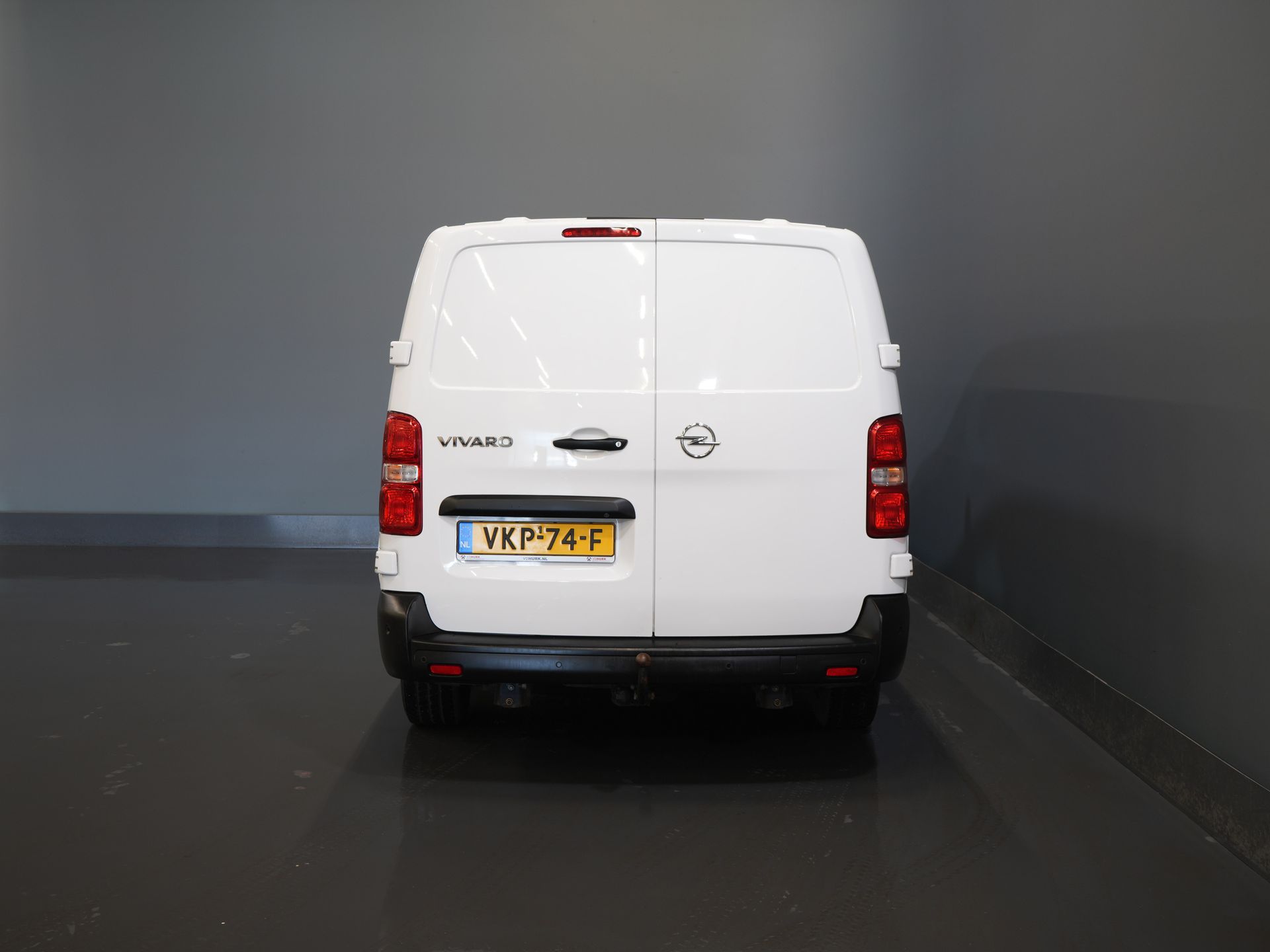 Opel Vivaro Van 2.0 CDTI 125 PS DC Doppelkabine Carplay/ 6 Pers./ Cruise/ Kamera/ PDC V+A/ Anhängerkupplung/ NL Auto