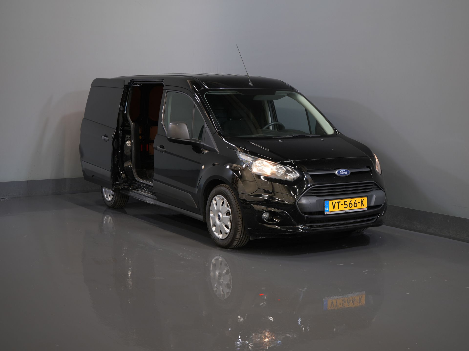 Ford Transit Connect Furgone 1.6 TDCI 100 CV L2 Trend BPM GRATIS! 3 Pers./ Airco/ NL Car/ Gancio di traino