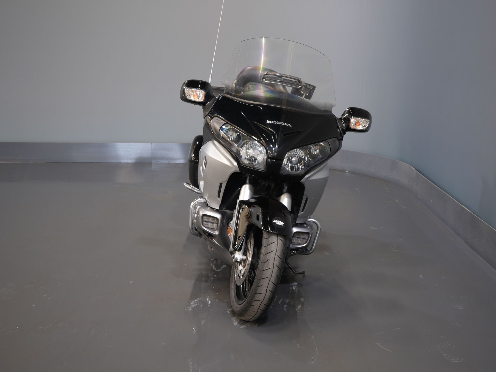 Honda Tour GL 1800 Gold Wing MARGE/ ABS/ Panniers/ Cruise/ Top box/ Radio