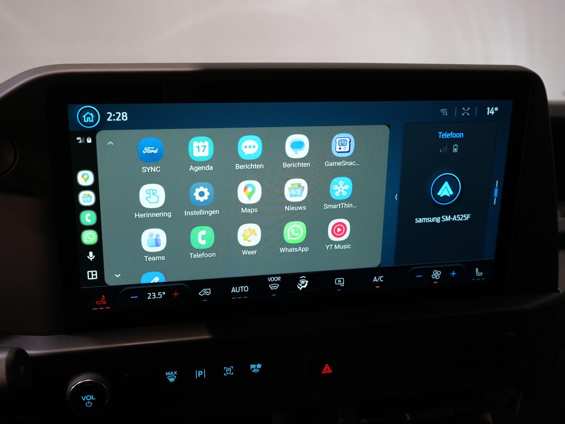 Ford E-Transit Custom Furgoneta 320 Trend 65 kWh 330 km WLTP LED/ Încărcător rapid/ 2,3 t Capacitate de remorcare/ Scaune încălzite/ Carplay/ Climatizare/ Cameră/ PDC/ Cruise control