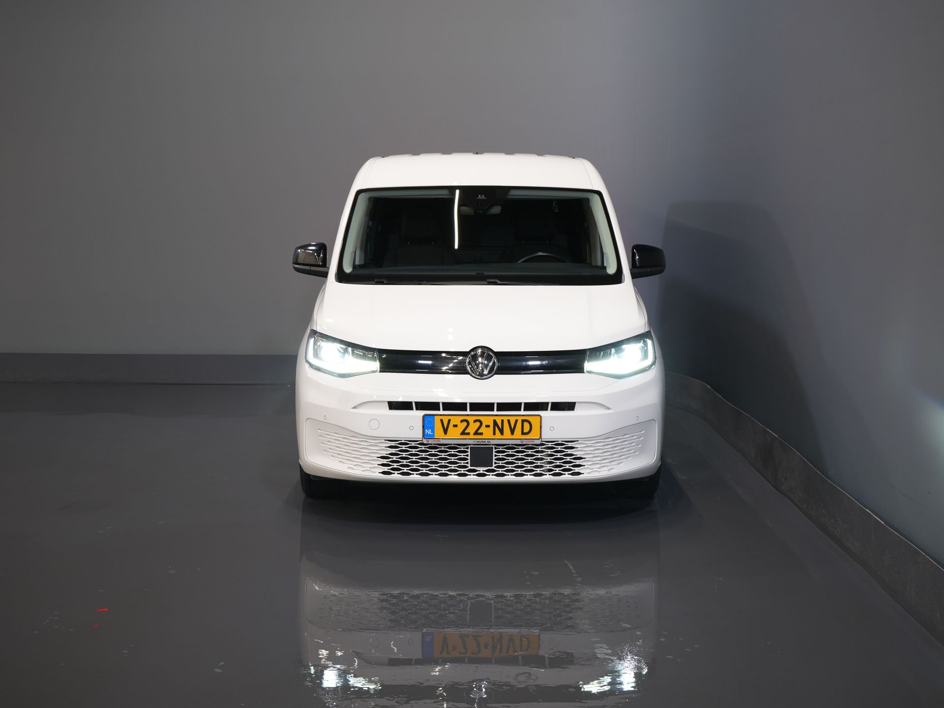 Volkswagen Caddy Cargo Van 2.0 TDI Aut. 125 CV 1ª Edición/ Adapt. Cruise/ LED/ Calefacción de pie/ Carplay/ LMV/ Gancho de remolque/ Cámara/ PDC V+A/