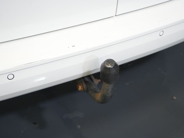 Volkswagen Caddy Cargo Van 2.0 TDI Aut. 125 CV 1ª Edición/ Adapt. Cruise/ LED/ Calefacción de pie/ Carplay/ LMV/ Gancho de remolque/ Cámara/ PDC V+A/