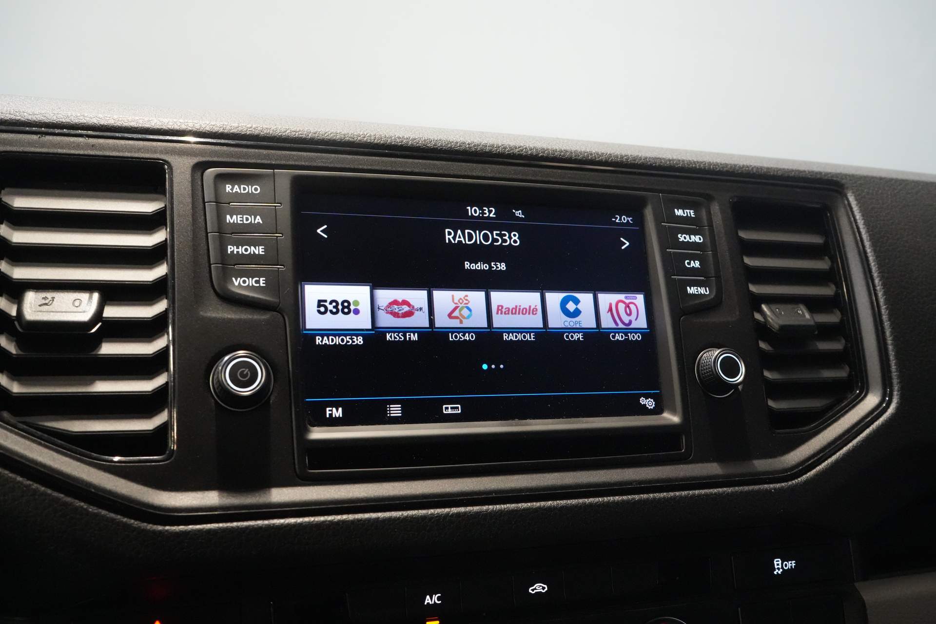 Volkswagen Crafter Van 2.0 TDI L3H2 Gev.stoel/ CarPlay/ Kamera/ Cruise/ Airco/ 270Gr. Türen