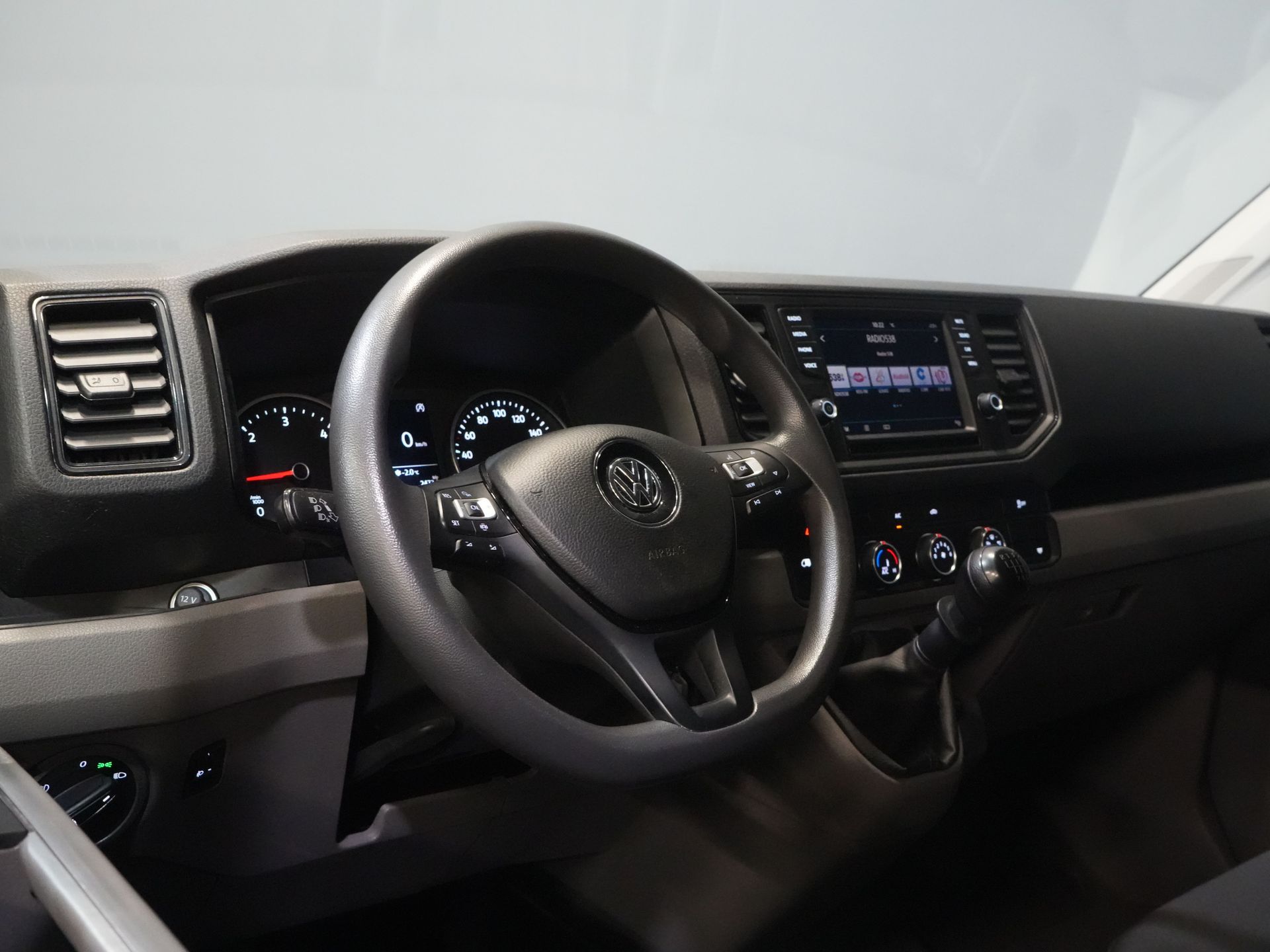 Volkswagen Crafter Van 2.0 TDI L3H2 Gev.stoel/ CarPlay/ Kamera/ Cruise/ Airco/ 270Gr. Türen