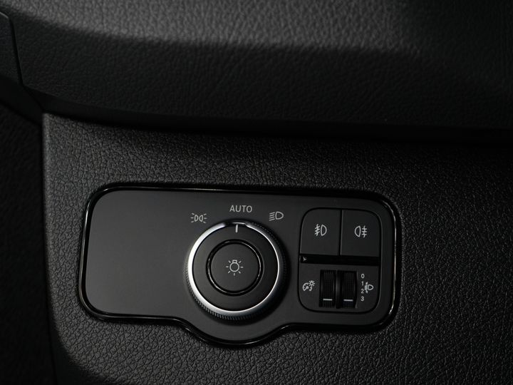 Mercedes-Benz Sprinter Van 317 CDI Aut. L2H2 BPM FREE! Elektrischer Sitz/ 270 Türen/ Sitzheizung/ Navi/ Kamera/ Cruise/ DAB