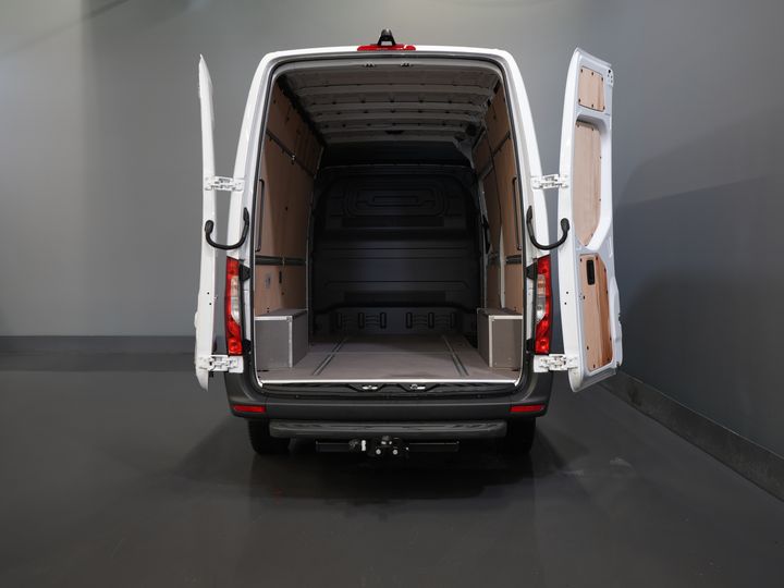 Mercedes-Benz Sprinter Van 317 CDI Aut. L2H2 BPM FREE! Elektrischer Sitz/ 270 Türen/ Sitzheizung/ Navi/ Kamera/ Cruise/ DAB