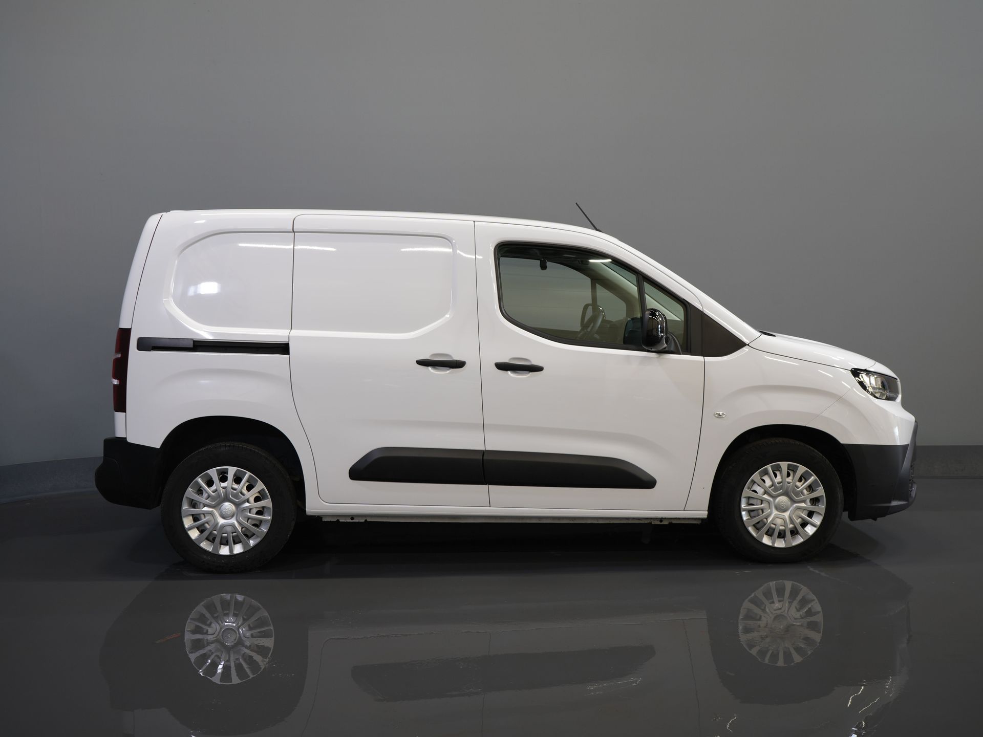 Toyota PROACE CITY Bestelbus 1.5 LED/ Virtual Cockpit/ DAB/ PDC/ Cruise/ Airco