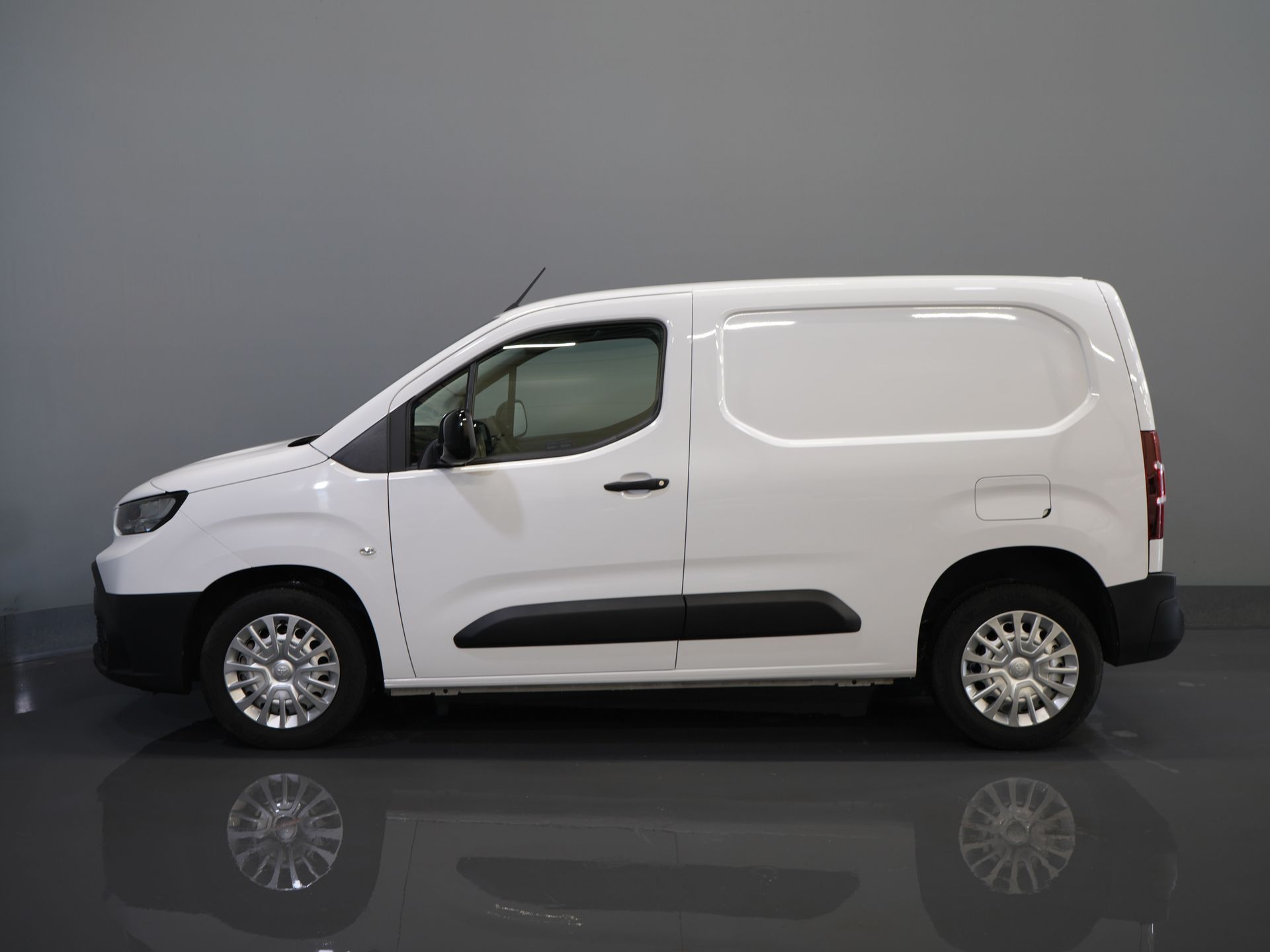 Toyota PROACE CITY Bestelbus 1.5 LED/ Virtual Cockpit/ DAB/ PDC/ Cruise/ Airco
