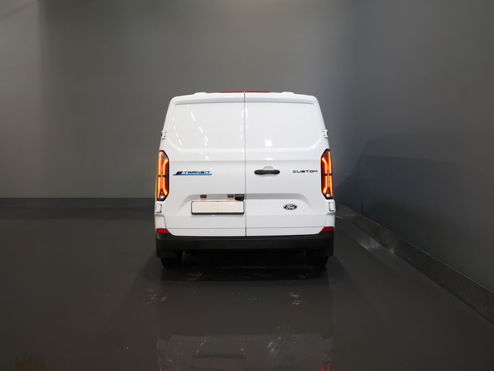 Ford E-Transit Custom Vans 65 кВт/год L2 330 км WLTP LED/ Підлоговий обігрівач/ Швидка зарядка/ 2.3т буксирний пристрій/ Carplay/ Клімат/ Камера/ PDC/ Круїз