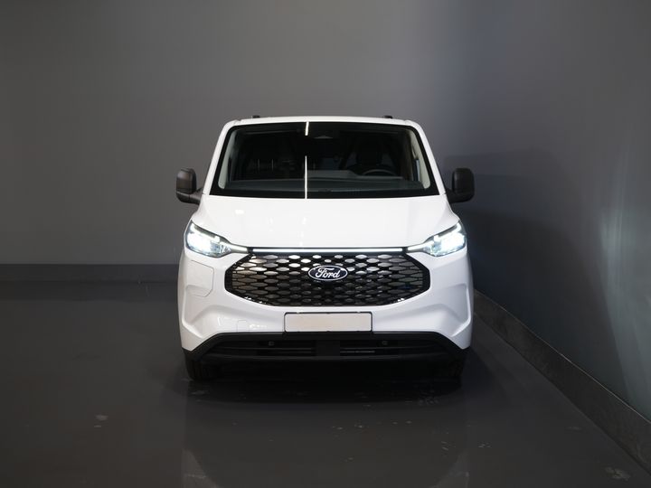 Ford E-Transit Custom Vans 65 кВт/год L2 330 км WLTP LED/ Підлоговий обігрівач/ Швидка зарядка/ 2.3т буксирний пристрій/ Carplay/ Клімат/ Камера/ PDC/ Круїз