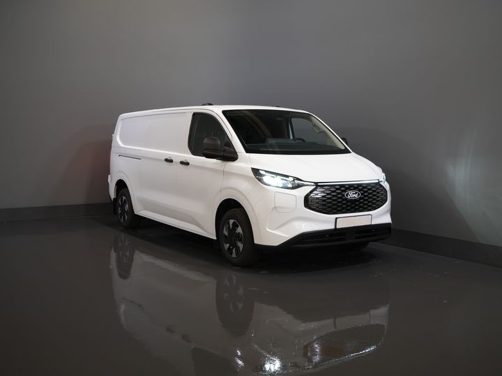 Ford E-Transit Custom Vans 65 kWh L2 330 km WLTP LED/ Ogrzewanie postojowe/ Szybka ładowarka/ 2.3t Holowanie M./ Carplay/ Klimatyzacja/ Kamera/ PDC/ Tempomat